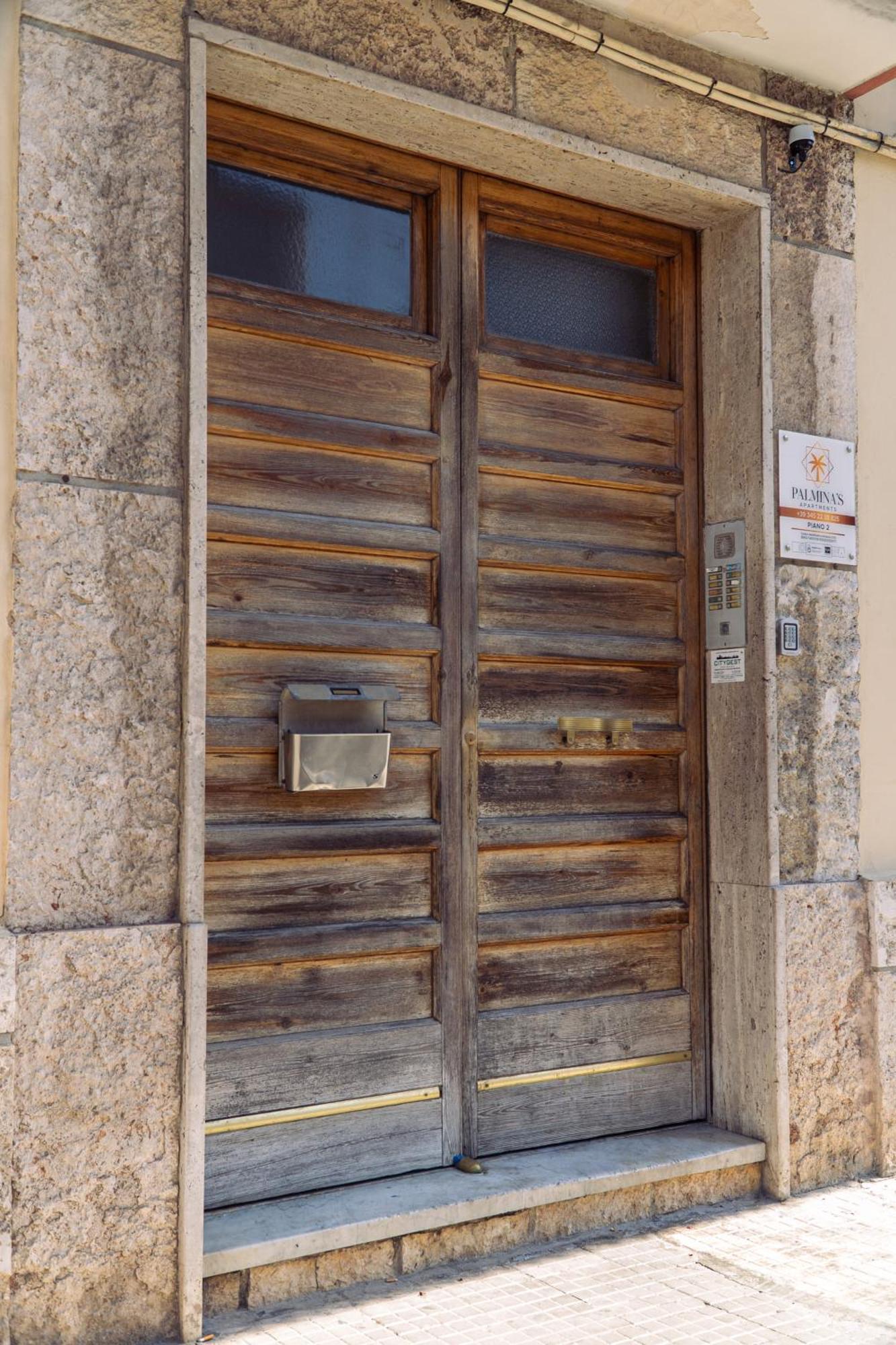 Palmina'S Apartments Brindisi Luaran gambar